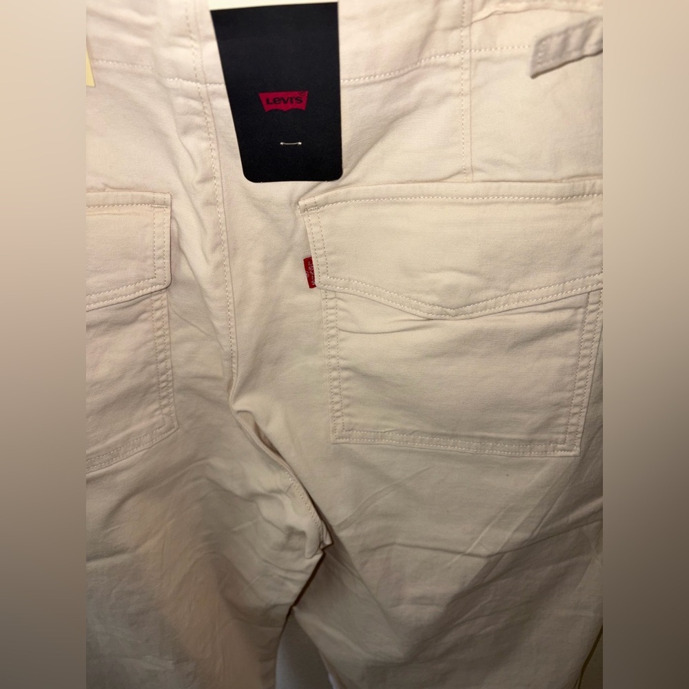 Levi’s Cargo Pants - Picture 4 of 7